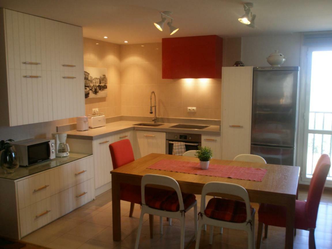 Bienvenidos A Vuestra Casa! Apartment Sansoain Bagian luar foto