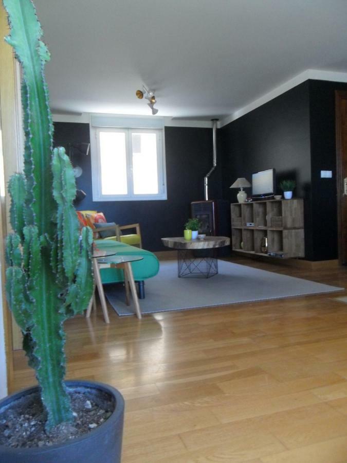 Bienvenidos A Vuestra Casa! Apartment Sansoain Bagian luar foto